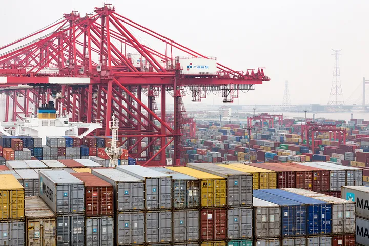 海运价钱再次下滑，，，，，旺季远景逐渐消逝