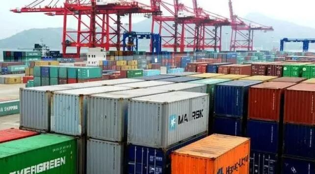 为什么集装箱的外貌都是高低不平