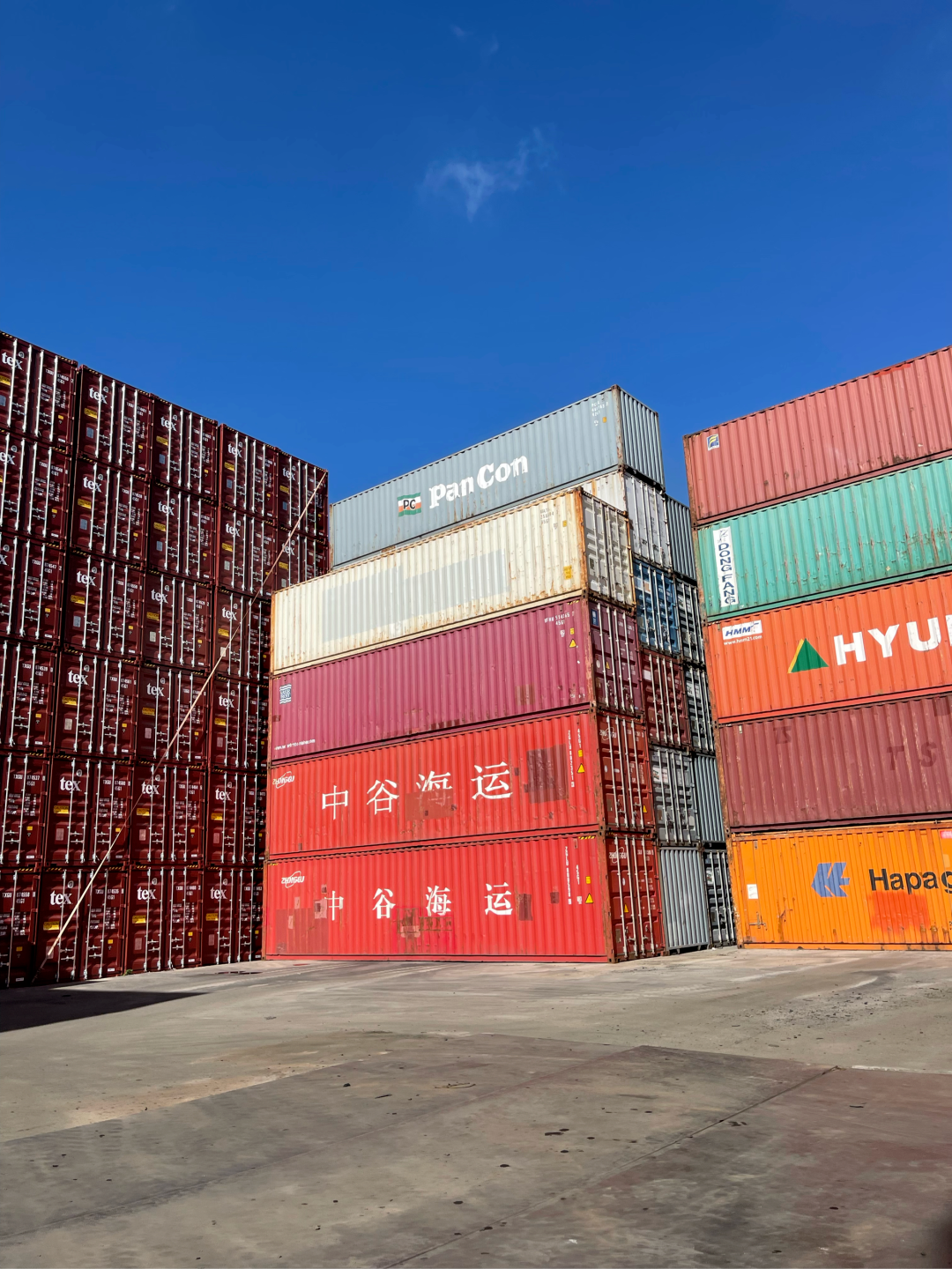 内贸集装箱海运成为企业发货主流选择的缘故原由